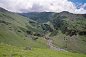 The road from Leh to Manali 